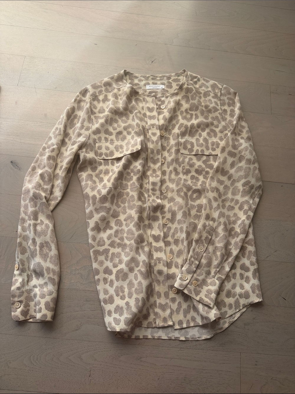 Equipment 100% Silk Beige Leopard-Print Button Down Blouse